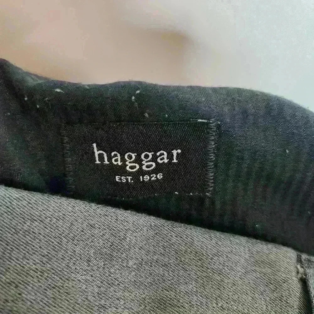Haggar Men's Slim-Straight Premium Dress Pants, Gray, Size 34X32 - Picture 6 of 7